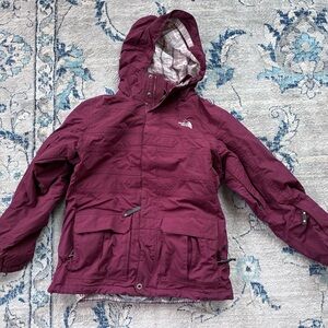 The North Face Women's Ski Jacket in Burgundy
